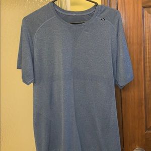 🔥Lululemon Shirt Sz M🔥